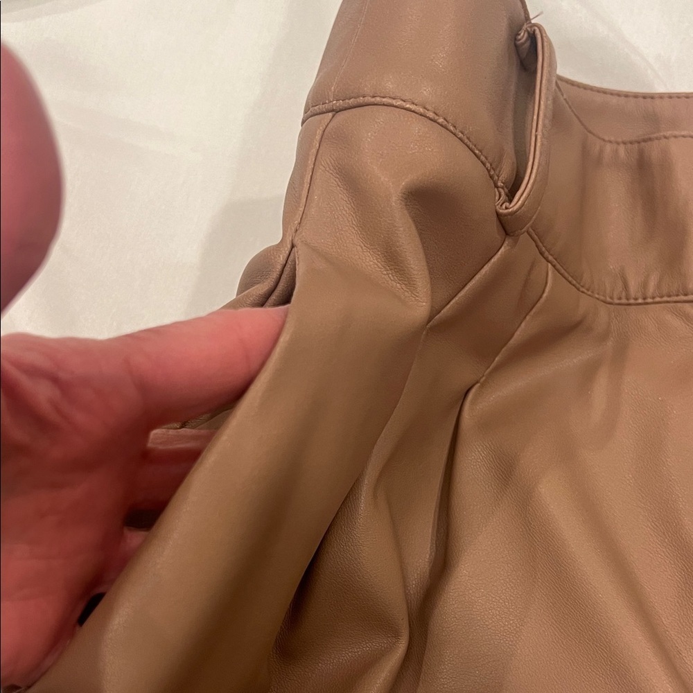 Generation Love High Waist Faux Leather Tan Shorts Size XXS - Picture 3 of 9